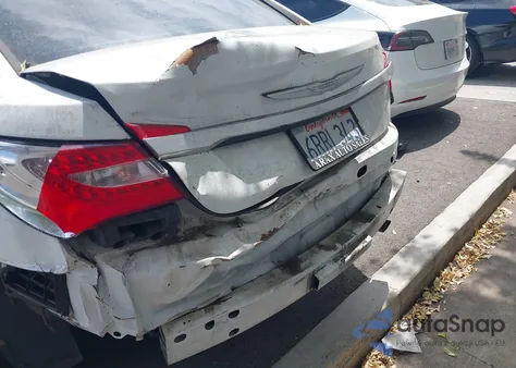 2011 Chrysler 200 Lx from USA, damaged, VIN 1C3BC4FB4BN562753